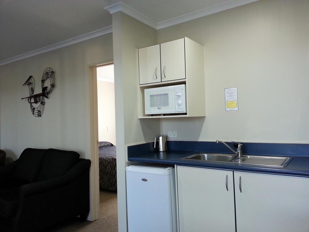 טה אוומוטו Asure Albert Park Motor Lodge חדר תמונה
